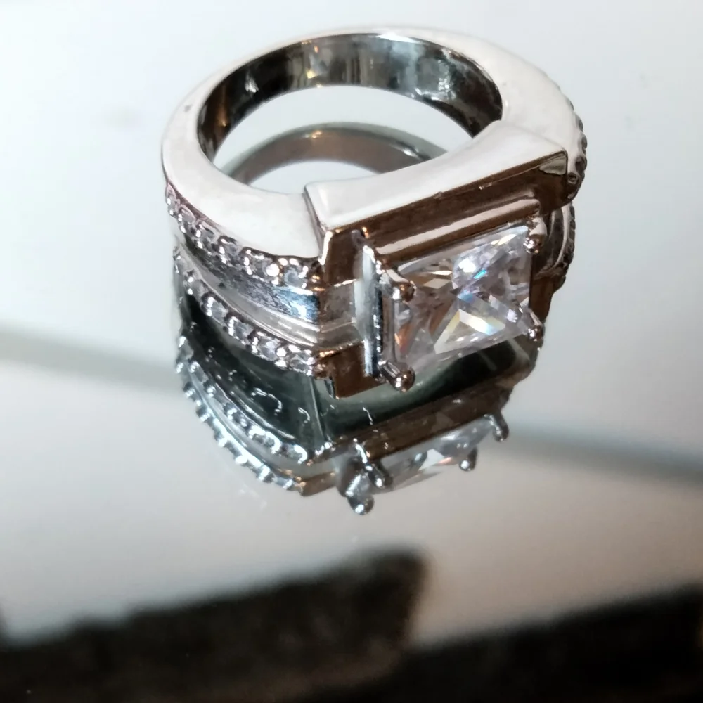 Chunky Silver Statement Ring - Picture 7 of 11